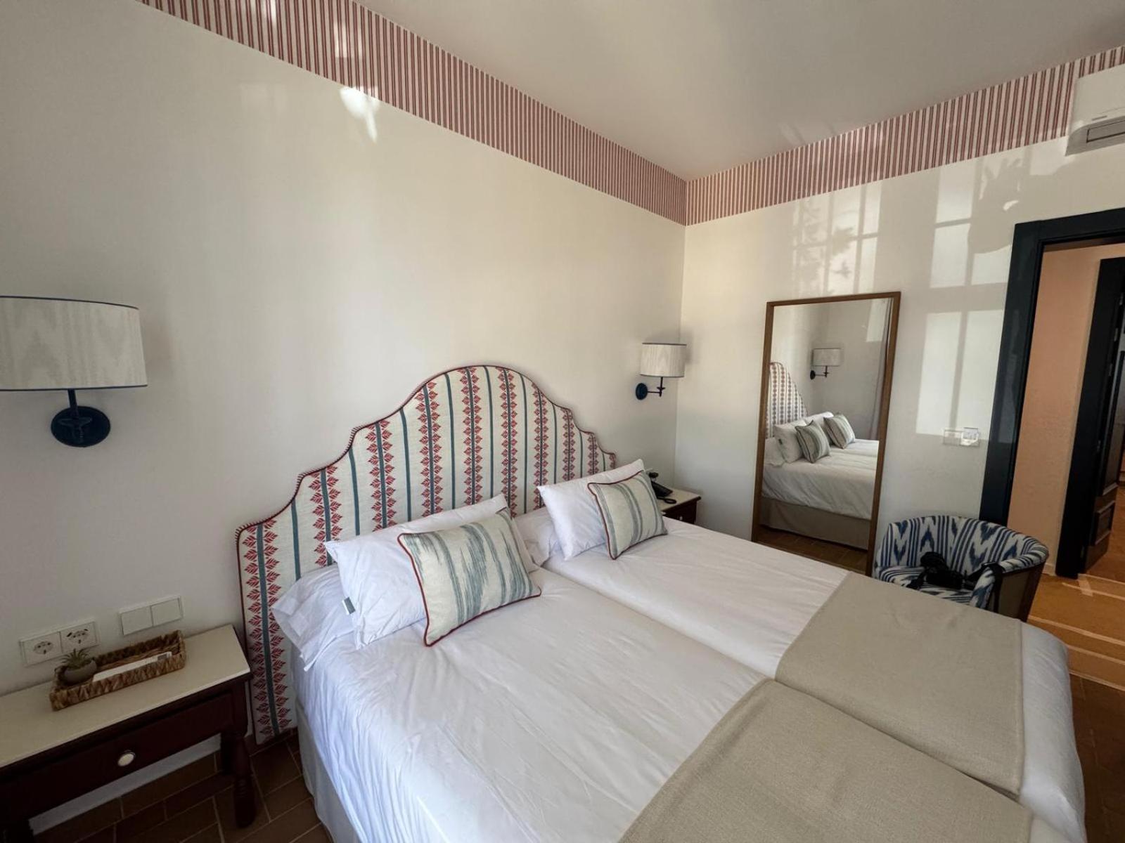 Hotel Toruno DEl Rocío Esterno foto